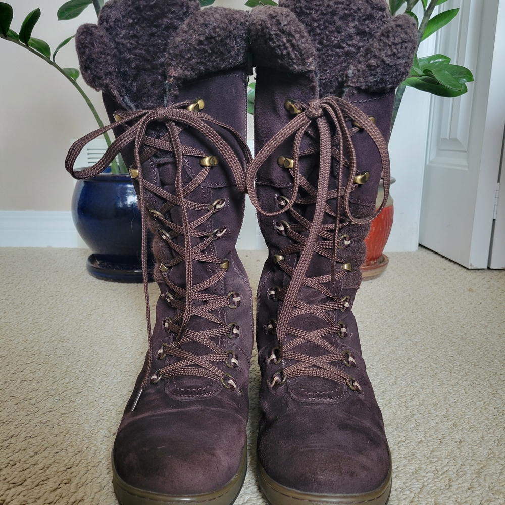 Denver Hayes Women's Brown Lace-Up Boots